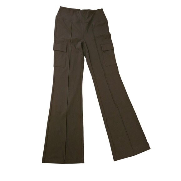 Halara High Waisted Cargo Flare Leggings Pants Olive Green Women's M NWT - Picture 2 of 7